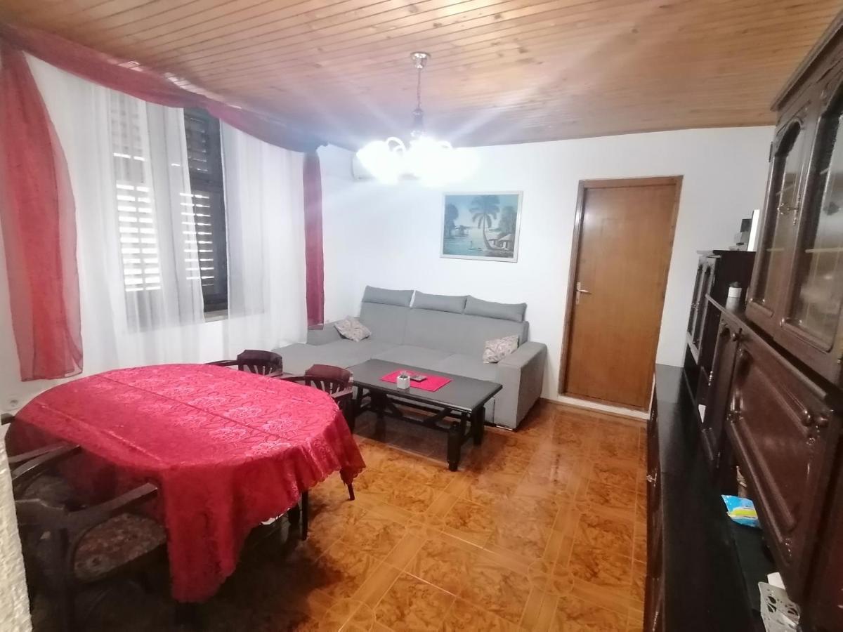 PUY Apartman Zepina מראה חיצוני תמונה